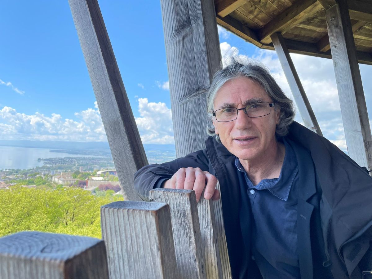 ȘTIRI Marius Daniel Popescu, scriitor român care trăiește în Elveția, nominalizat la un important premiu literar acordat scriitorilor&nbsp;francofoni